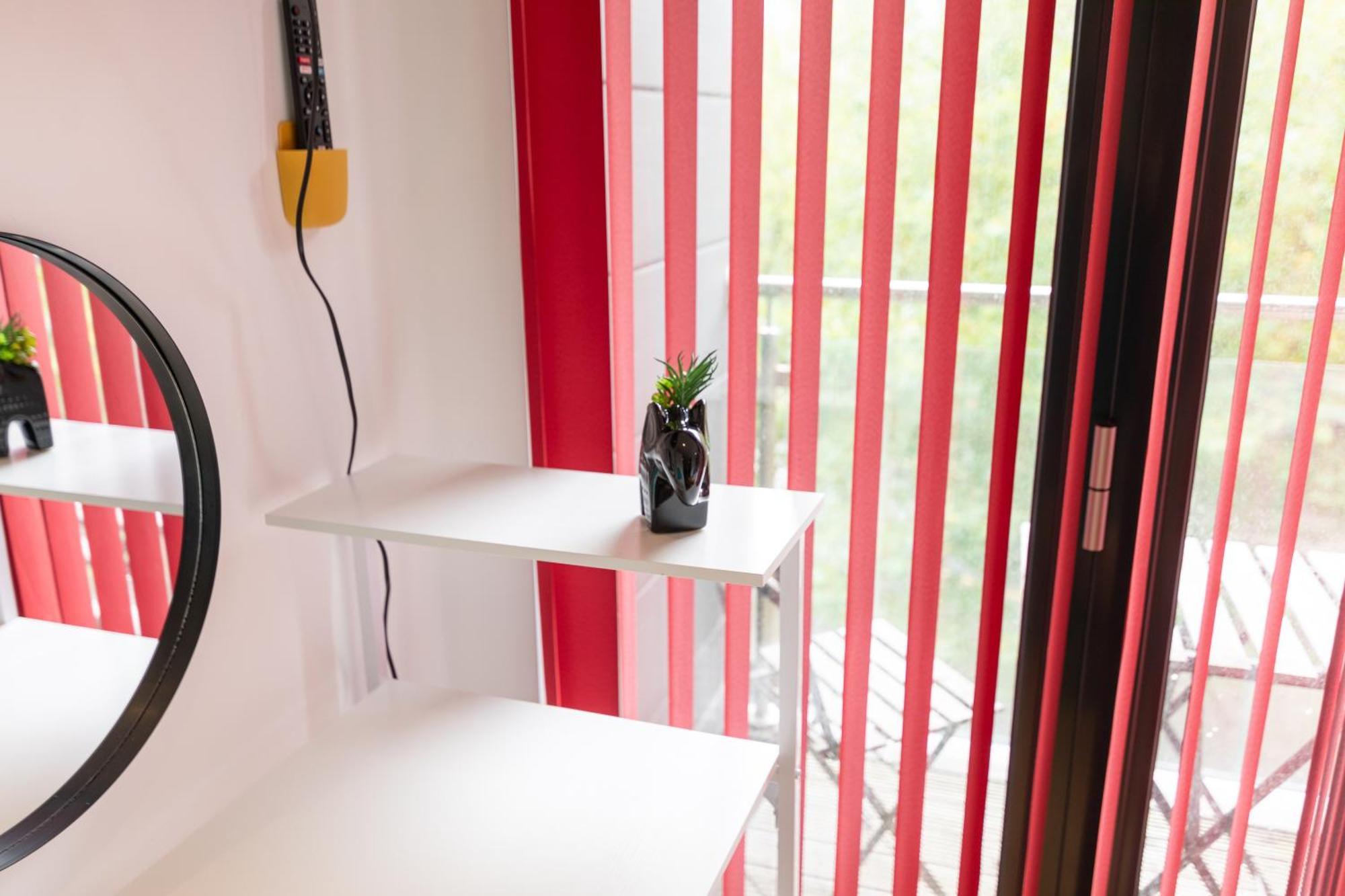 Princess Lofts City Centre Studios With Nespresso Coffee Machines & New Fast Wifi By Stayright Swansea Zewnętrze zdjęcie