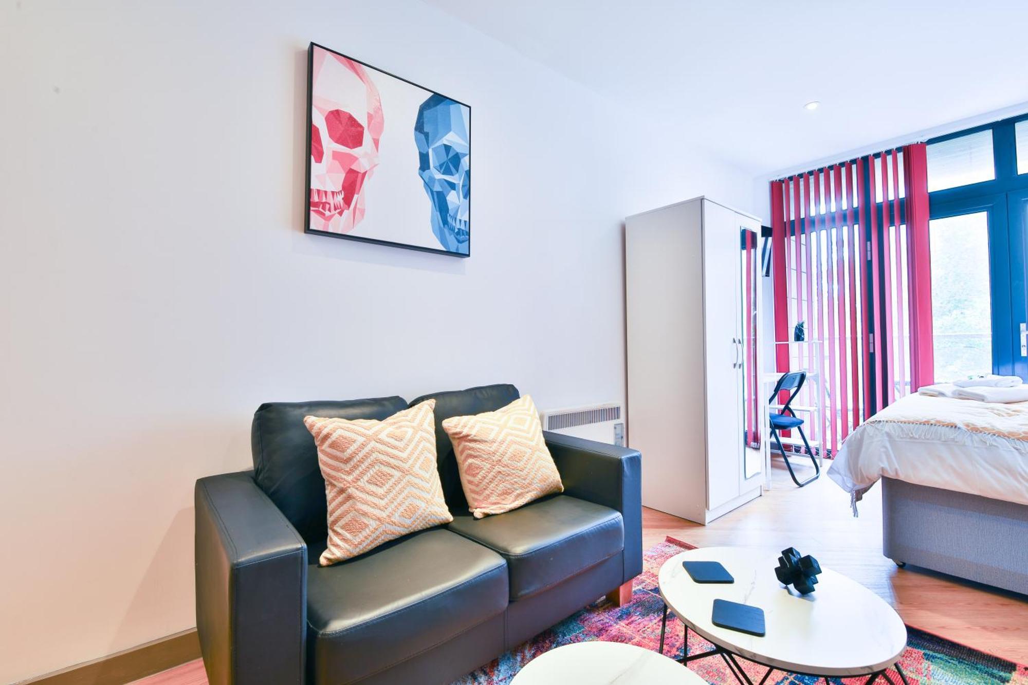 Princess Lofts City Centre Studios With Nespresso Coffee Machines & New Fast Wifi By Stayright Swansea Zewnętrze zdjęcie