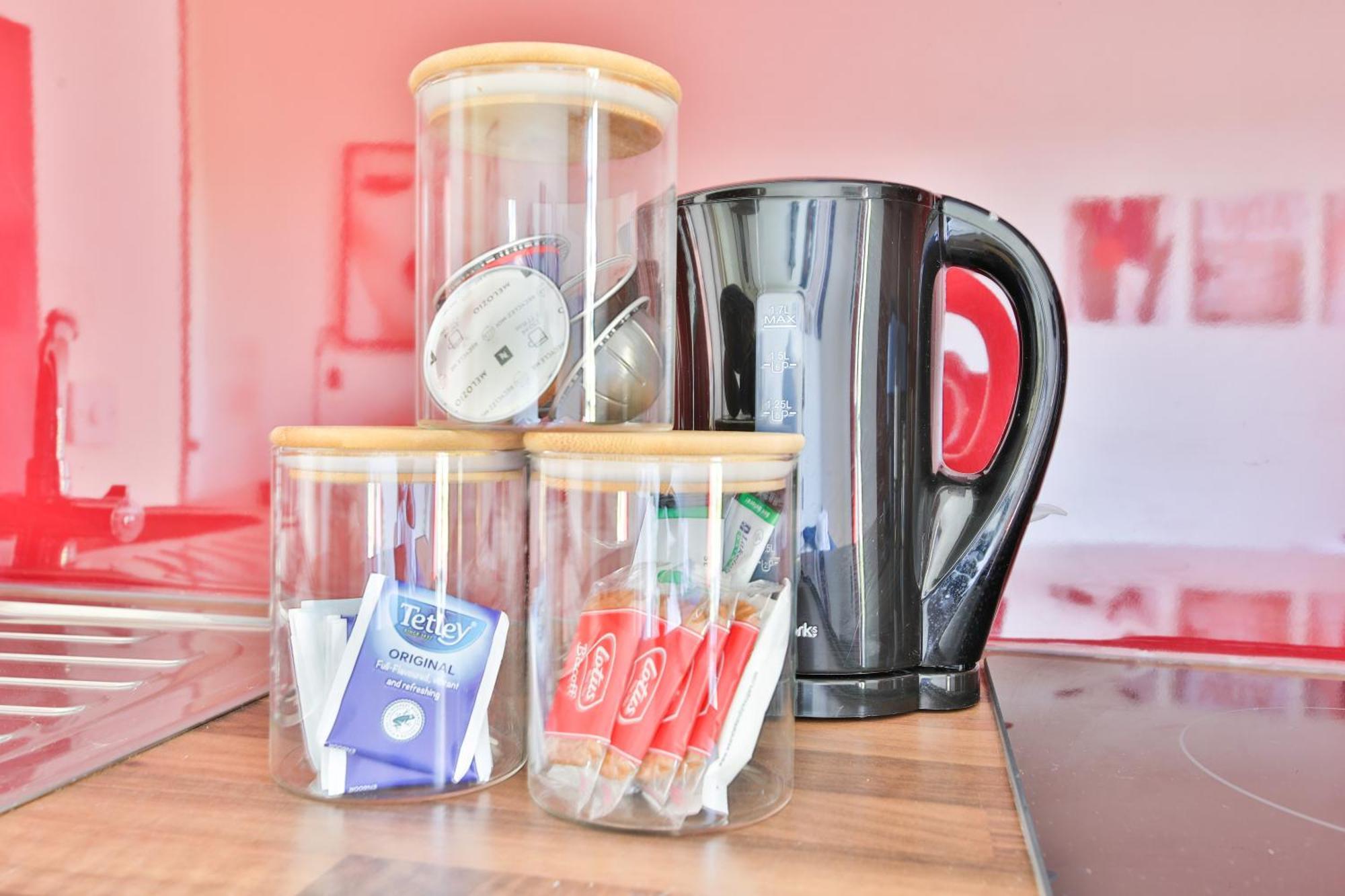 Princess Lofts City Centre Studios With Nespresso Coffee Machines & New Fast Wifi By Stayright Swansea Pokój zdjęcie