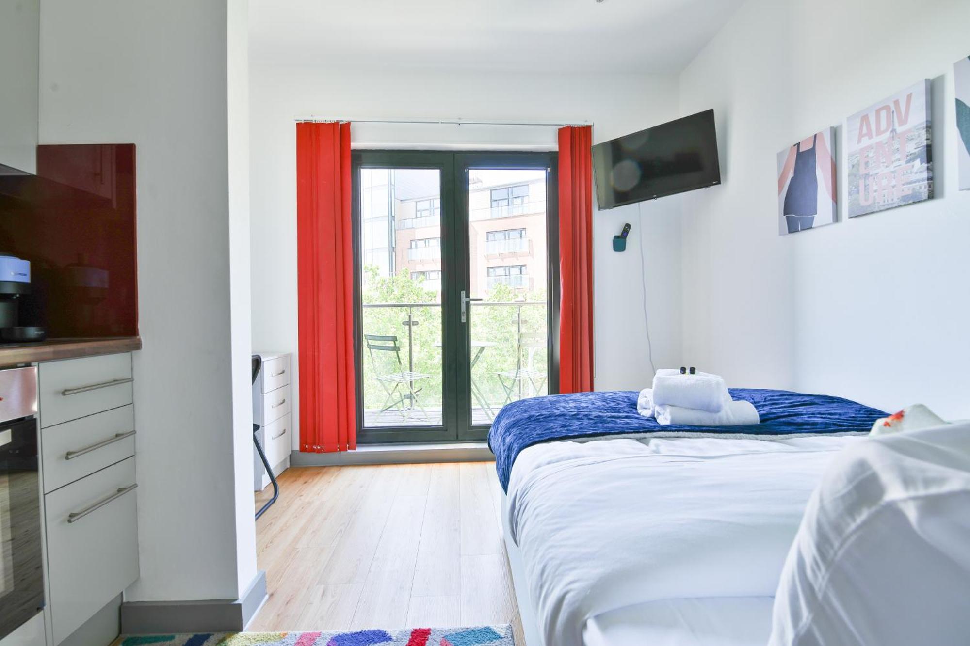 Princess Lofts City Centre Studios With Nespresso Coffee Machines & New Fast Wifi By Stayright Swansea Zewnętrze zdjęcie