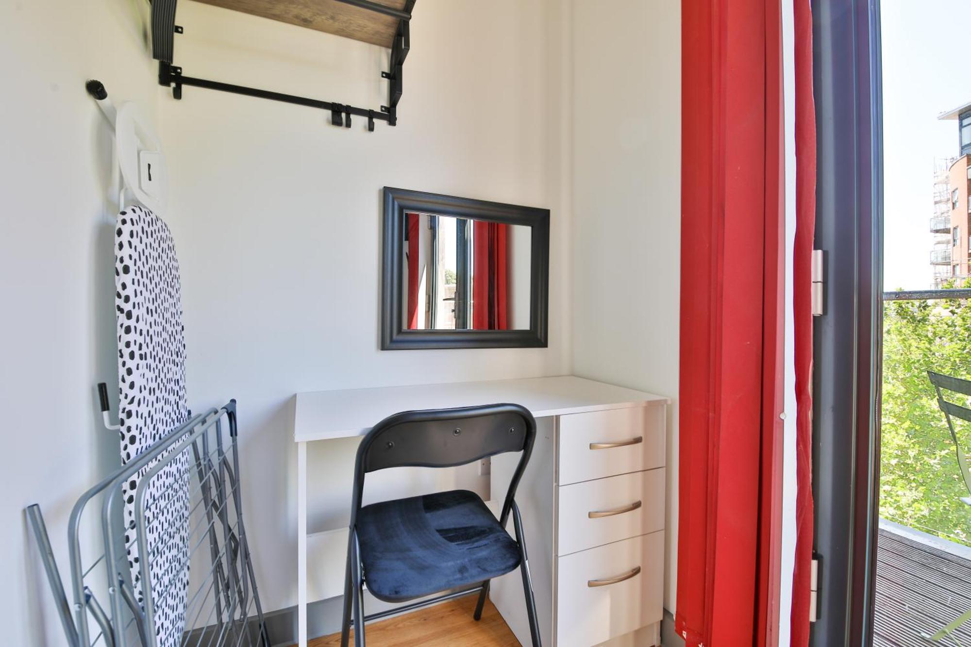 Princess Lofts City Centre Studios With Nespresso Coffee Machines & New Fast Wifi By Stayright Swansea Pokój zdjęcie